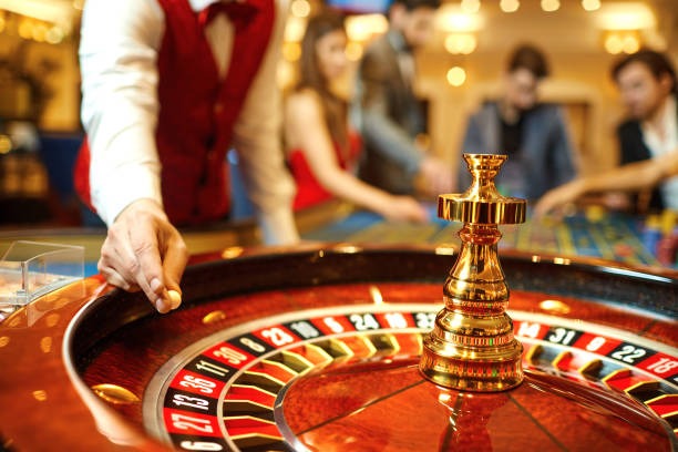 okbos86 mobile app interface showing live-dealer tables and sportsbook markets